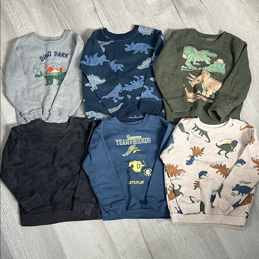 Lot of boys sweatshirts size 4T